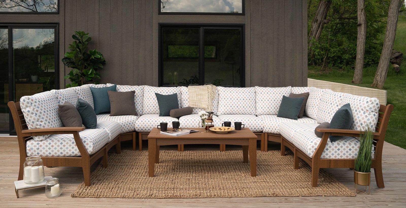 Classic-Terrace-in-Antique-Mahogany-2-1